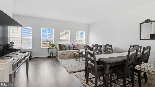 Building Photo - 110 Edelweiss Wy