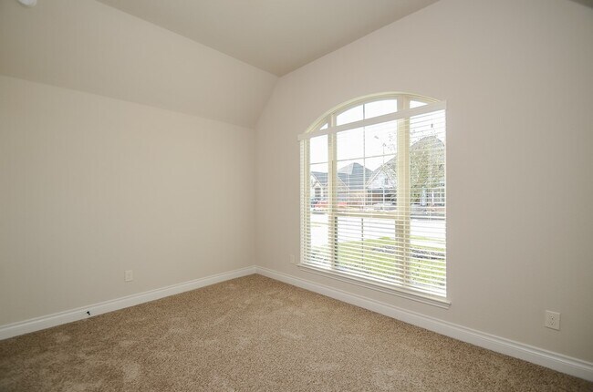 Building Photo - 1326 Watercrest Park Ln