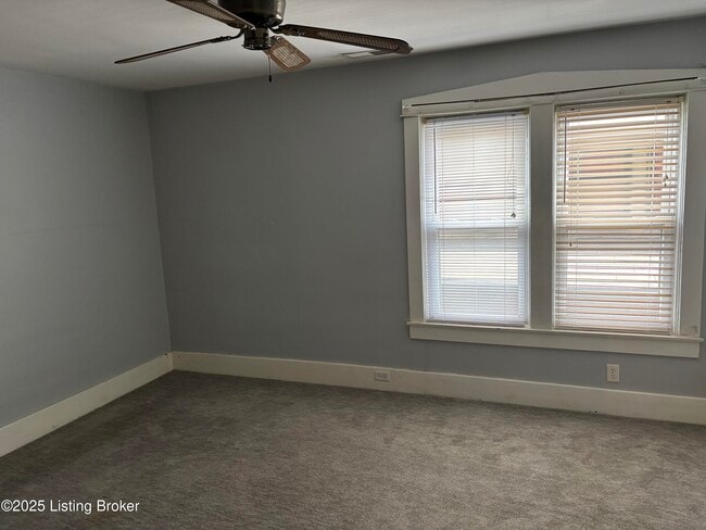 Building Photo - 2126 Sherwood Ave