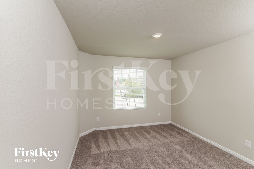 Building Photo - 1902 Morse Way