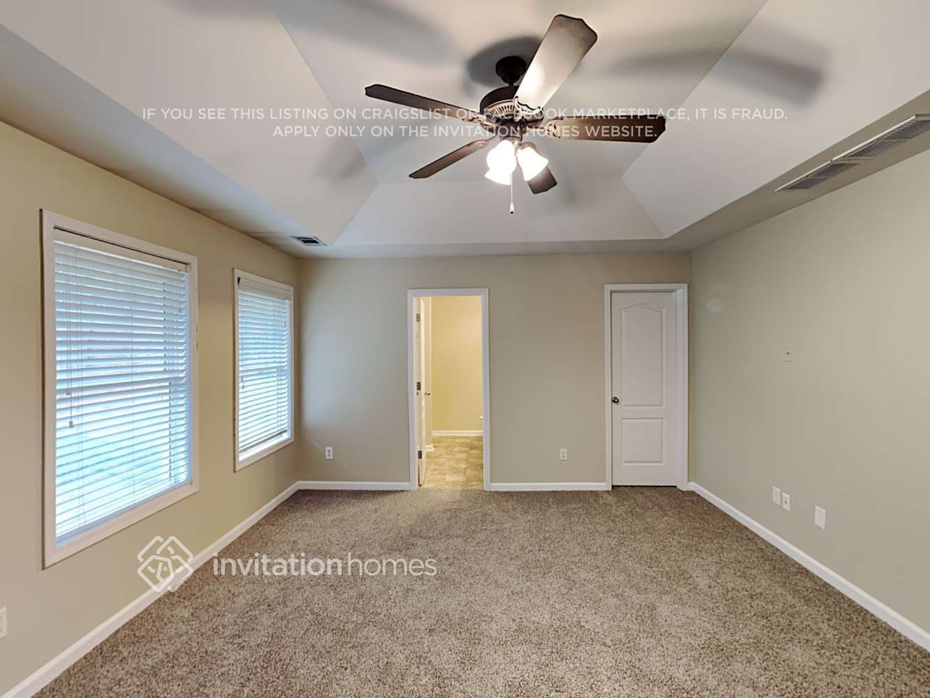 Building Photo - 169 Hawthorn Dr