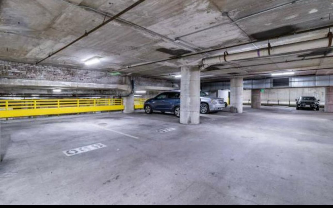 garage - 1122 Jackson St
