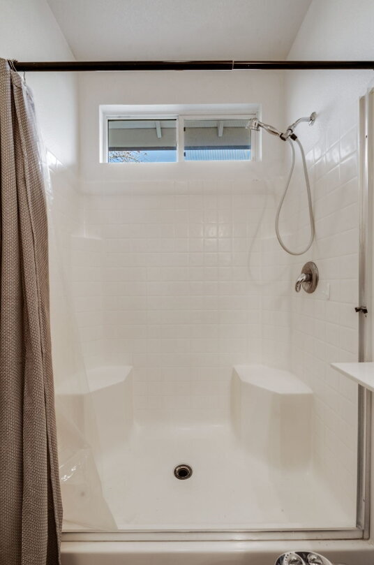 Building Photo - Cozy 3-Bed Sanctuary with 2 Full Baths in Sacramento’s Serene Prairie Dunes