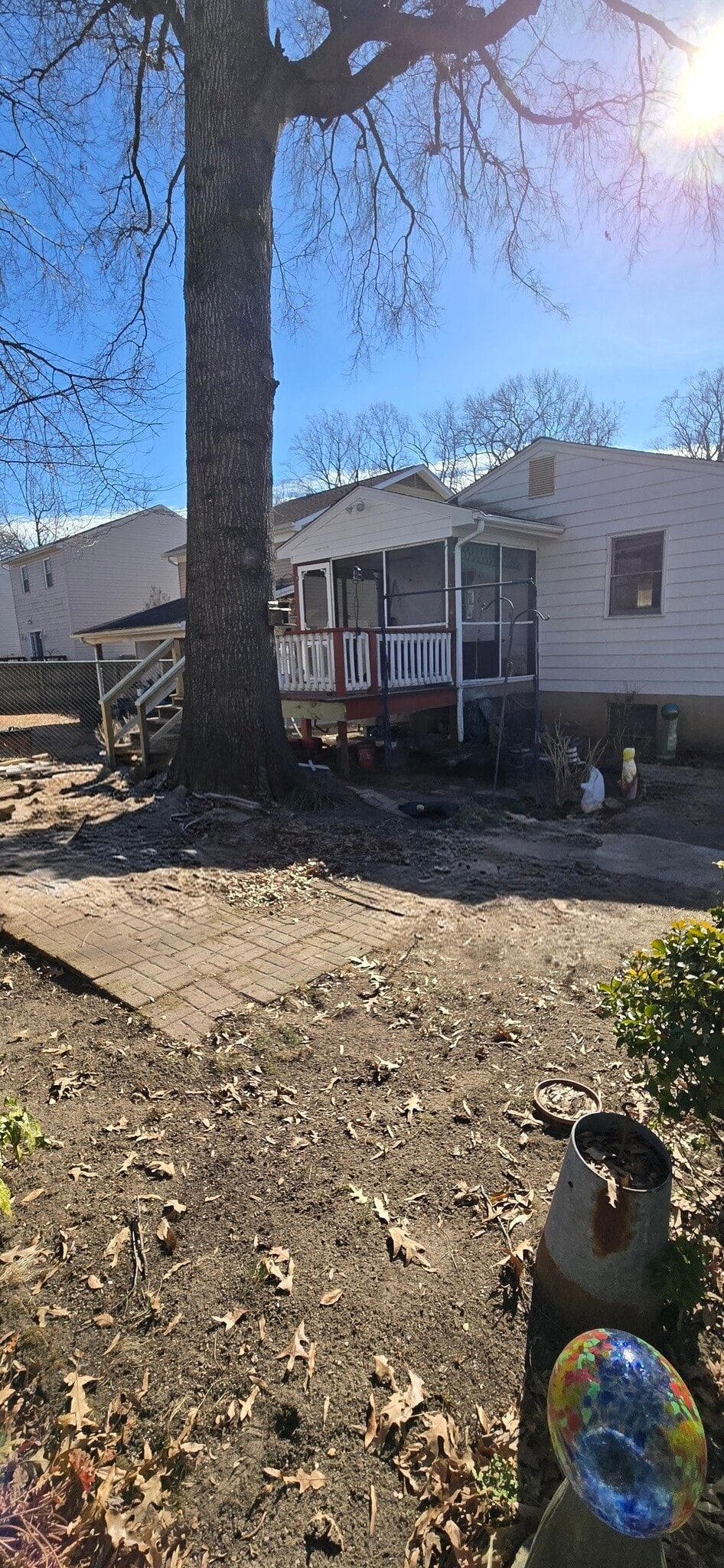 Building Photo - 2209 Shore Dr