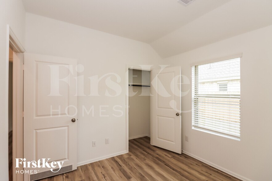 Building Photo - 5212 Winding Strm Dr