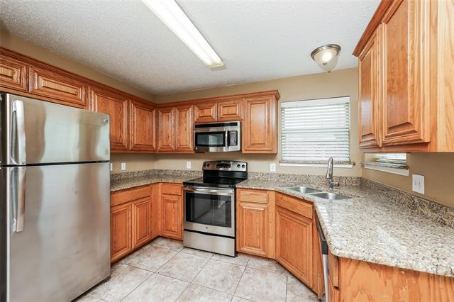Building Photo - 449 Cambridge Dr