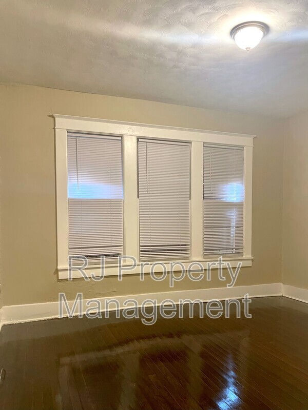 Building Photo - 1267 Englewood St