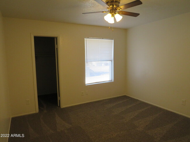 Building Photo - 1342 W Emerald Ave