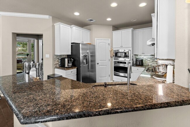 Building Photo - 7317A Colina Vista Loop