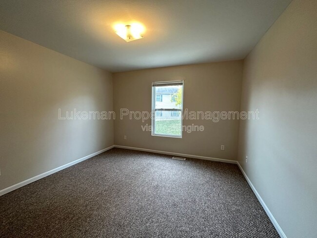 Building Photo - 3103-3105 W Michigan Ave