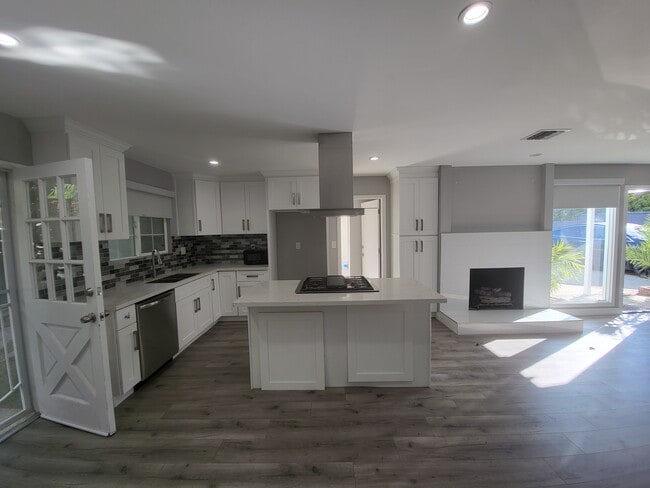 Building Photo - 19221 Napa St