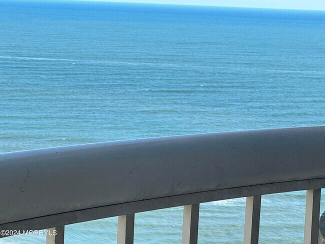 Building Photo - 3101 Boardwalk