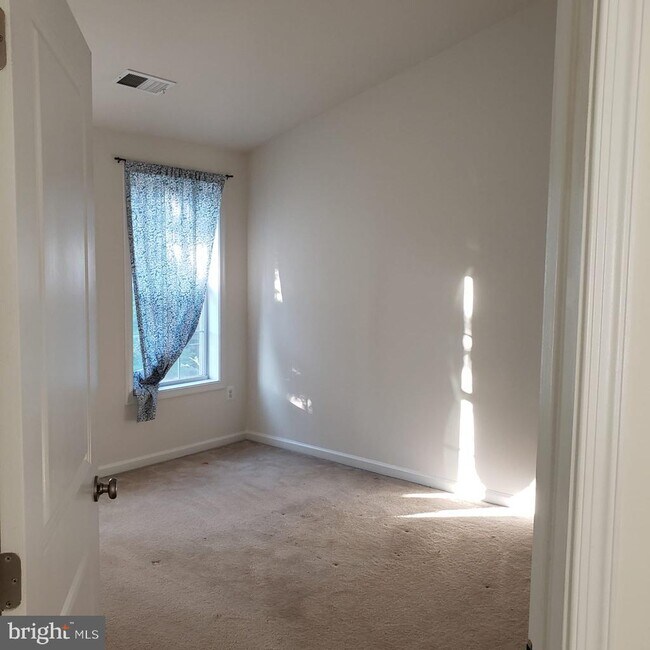 Building Photo - 23409 Berkeley Meadows Dr