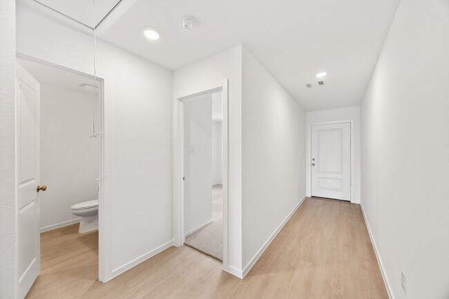Building Photo - 3004 Wild Dunes Dr