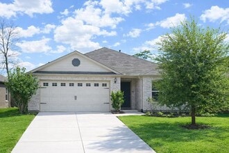 Building Photo - 126 Courageous Side Way