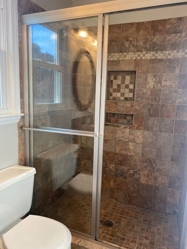 Building Photo - 4 Bedroom South Charlotte Home!