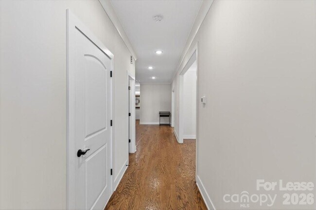 Building Photo - 5201 Valley Stream Rd