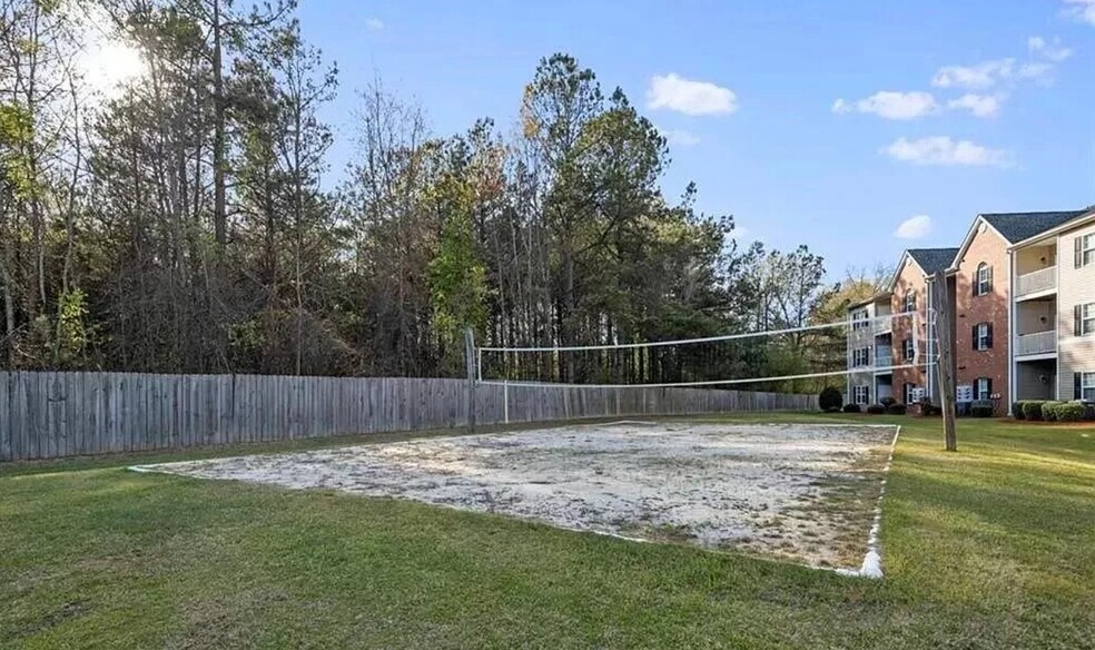 Building Photo - 616 Marshtree Ln