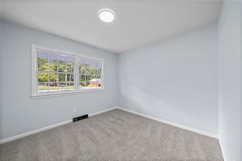 Building Photo - 463 Flint Trail