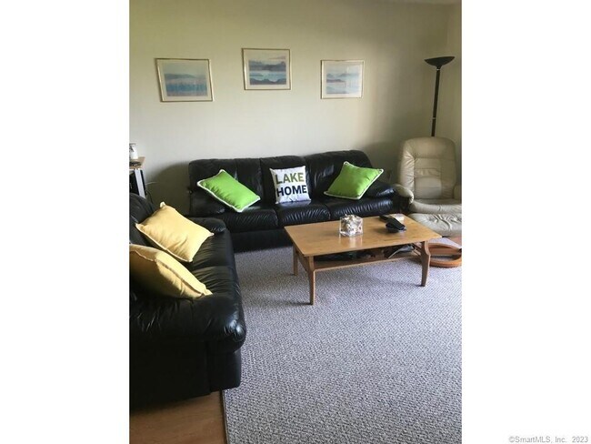 Building Photo - 9 Mallard Cove Rd