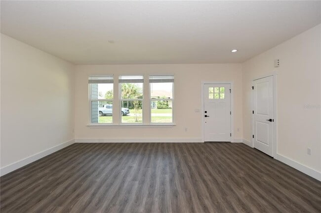 Building Photo - 100 White Hall Dr