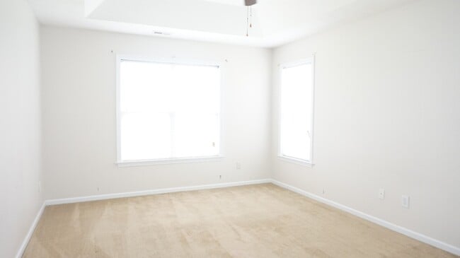 Building Photo - 104 Nesting Ln