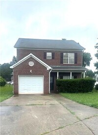 Building Photo - 7566 Larchwood Ln