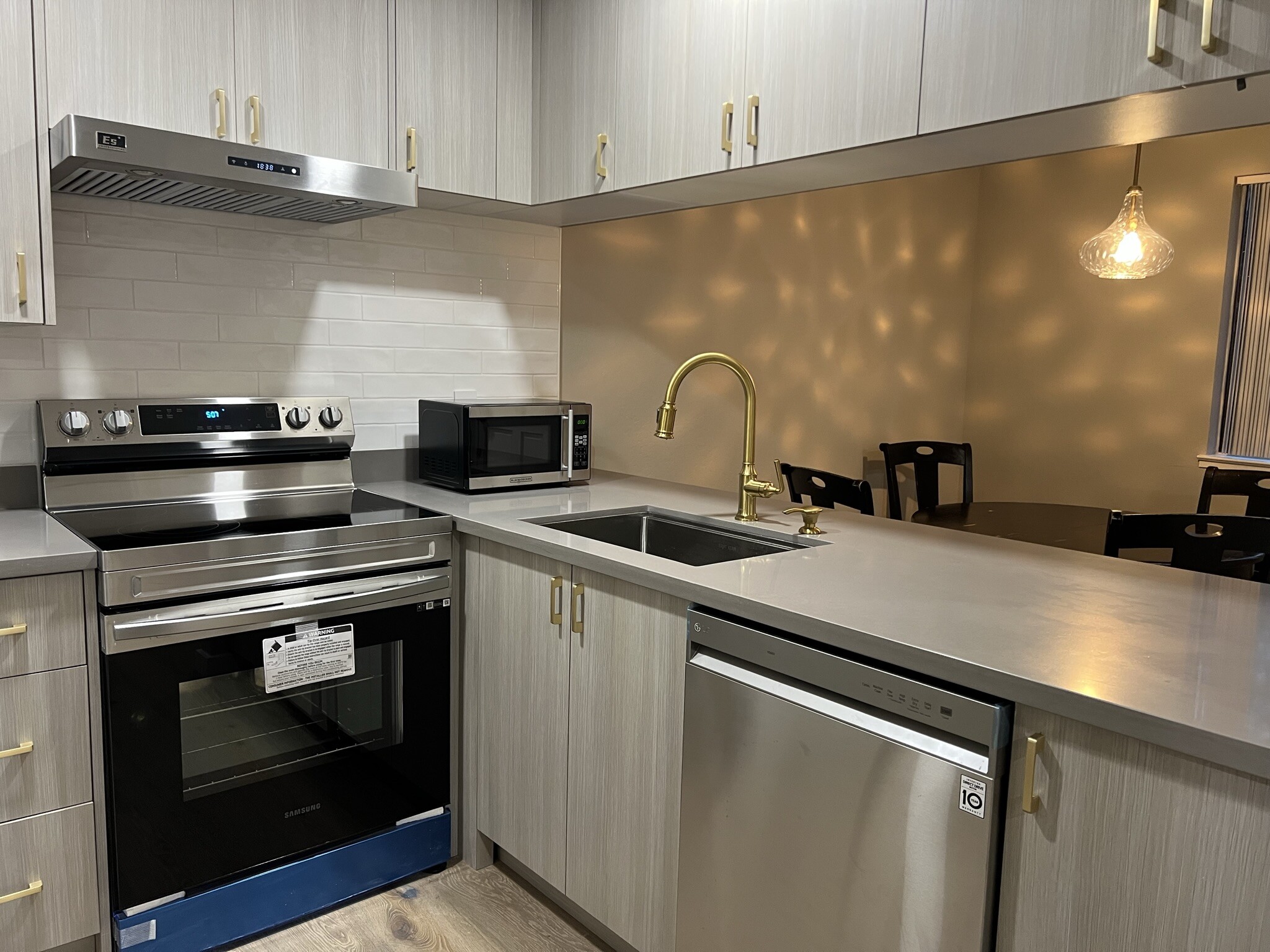 Kitchen - Dining Room - 1177 Honey Trl