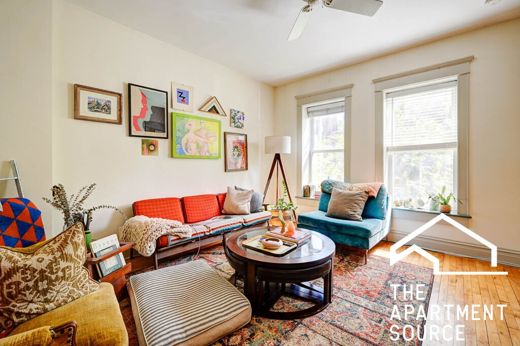 Building Photo - 882 N Marshfield Ave