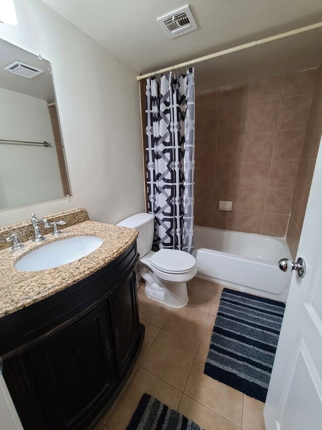 Building Photo - University Heights 2 Bedroom 2 Bath