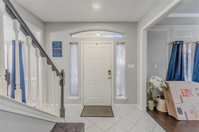 Building Photo - 4210 Oak Mt Dr