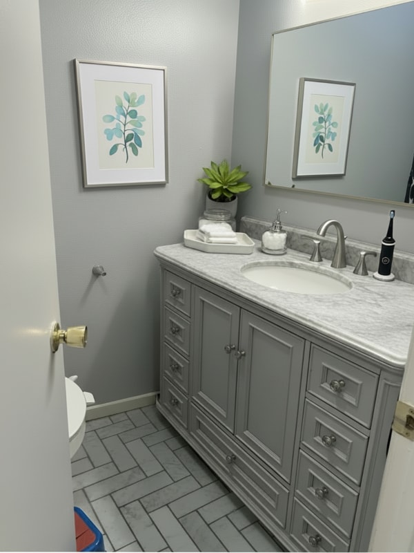 Building Photo - 1444 W 8th St