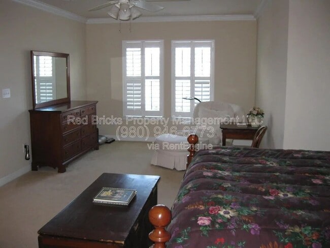 Building Photo - 13844 Cypress Woods Dr