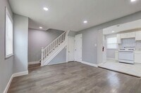 Building Photo - 118 Lenox Ave