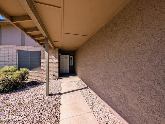 Building Photo - 10044 N 39th Ln