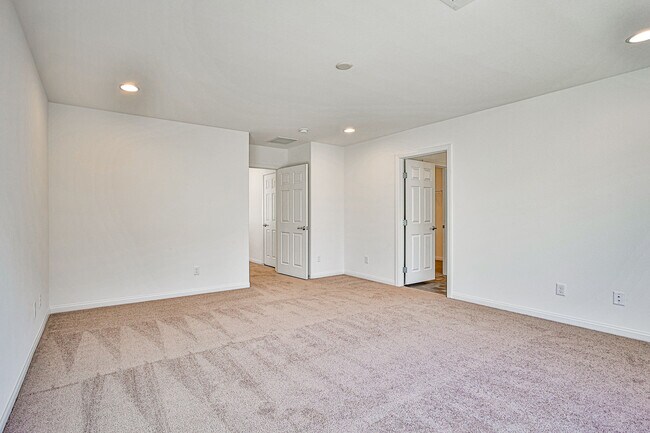 Building Photo - 7771 Bright Ldg St