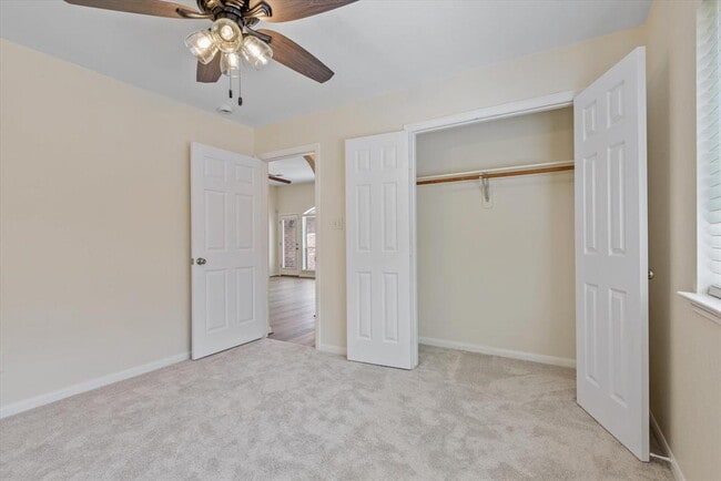 Building Photo - 10222 Squirehill Ct