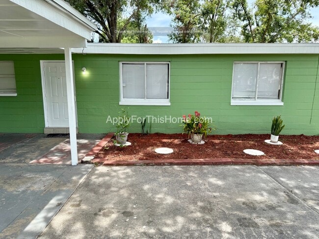 Building Photo - Single Family Home