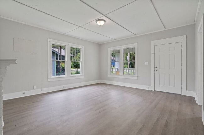 Building Photo - NEW INVENTORY! $0  SECURITY DEPOSIT REQUIR...