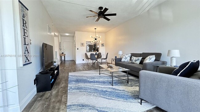 Building Photo - 4117 Bougainvilla Dr