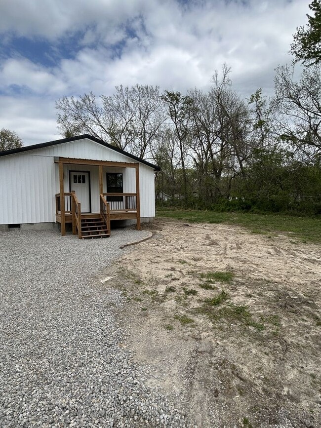 Primary Photo - COMING SOON! Stunning 1BR/1BA House on Qui...