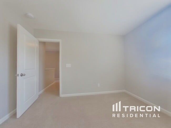 Building Photo - 1413 Kobuk Vly Ct