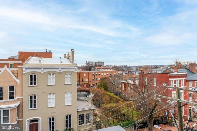 Building Photo - 810 Prince St