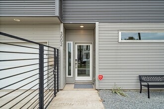 Building Photo - 3002 Hawkins St