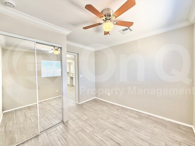 Building Photo - 6402 S 42nd St