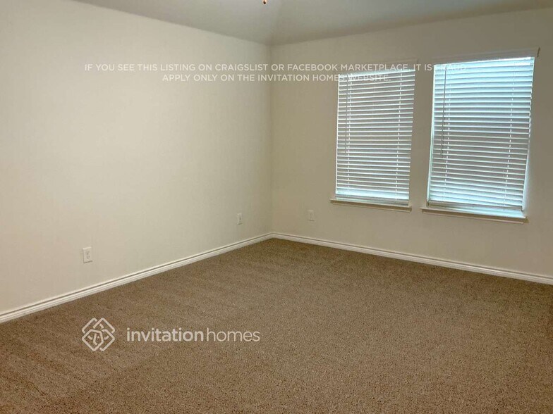 Building Photo - 753 Jamestown Ln