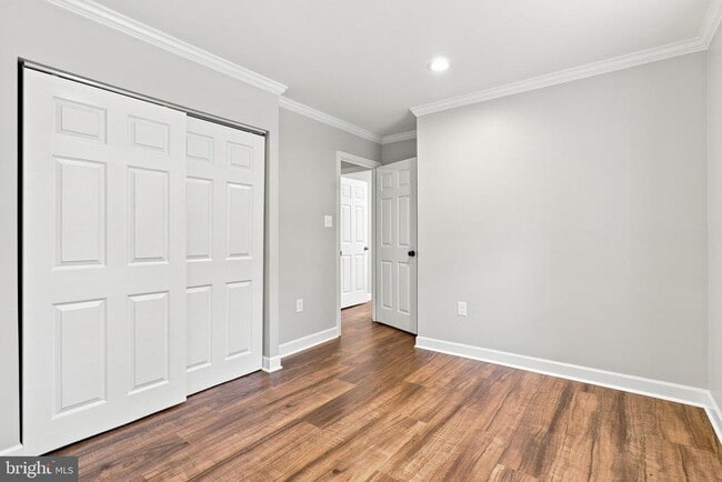Building Photo - 11414 Bronzedale Dr