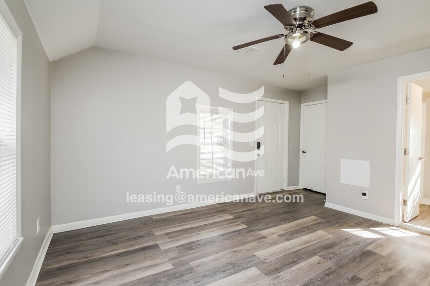 Building Photo - 916 1/2 North Willow Road, 74063; #1977520 - 1977520