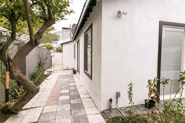 Building Photo - 7935 Hazeltine Ave