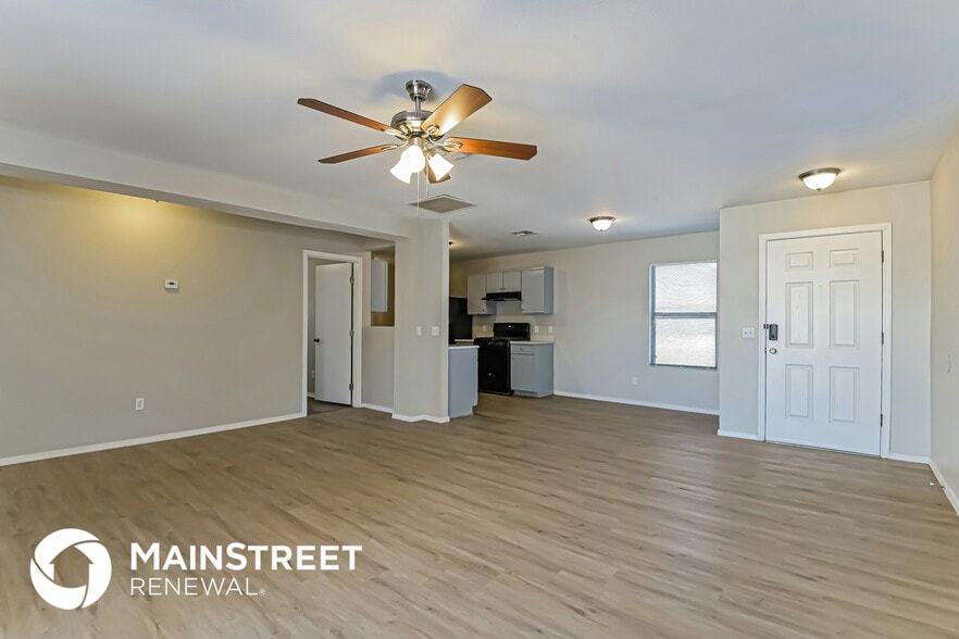 Building Photo - 1594 W Swisher Pl